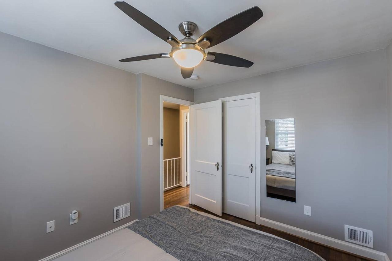 Beautiful 3Br 2Ba House With Cozy Backyard By Cozysuites Alexandria Esterno foto