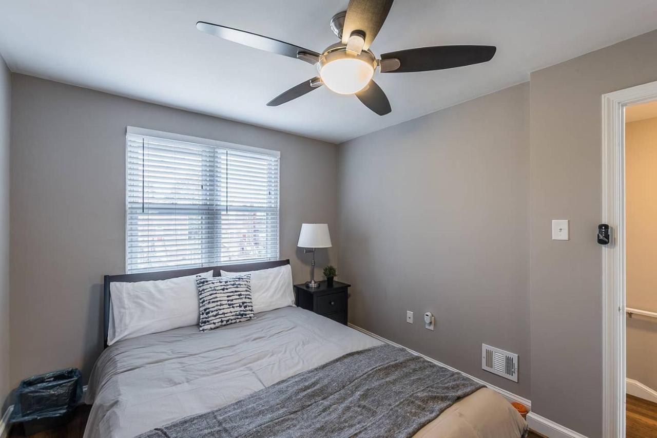 Beautiful 3Br 2Ba House With Cozy Backyard By Cozysuites Alexandria Esterno foto