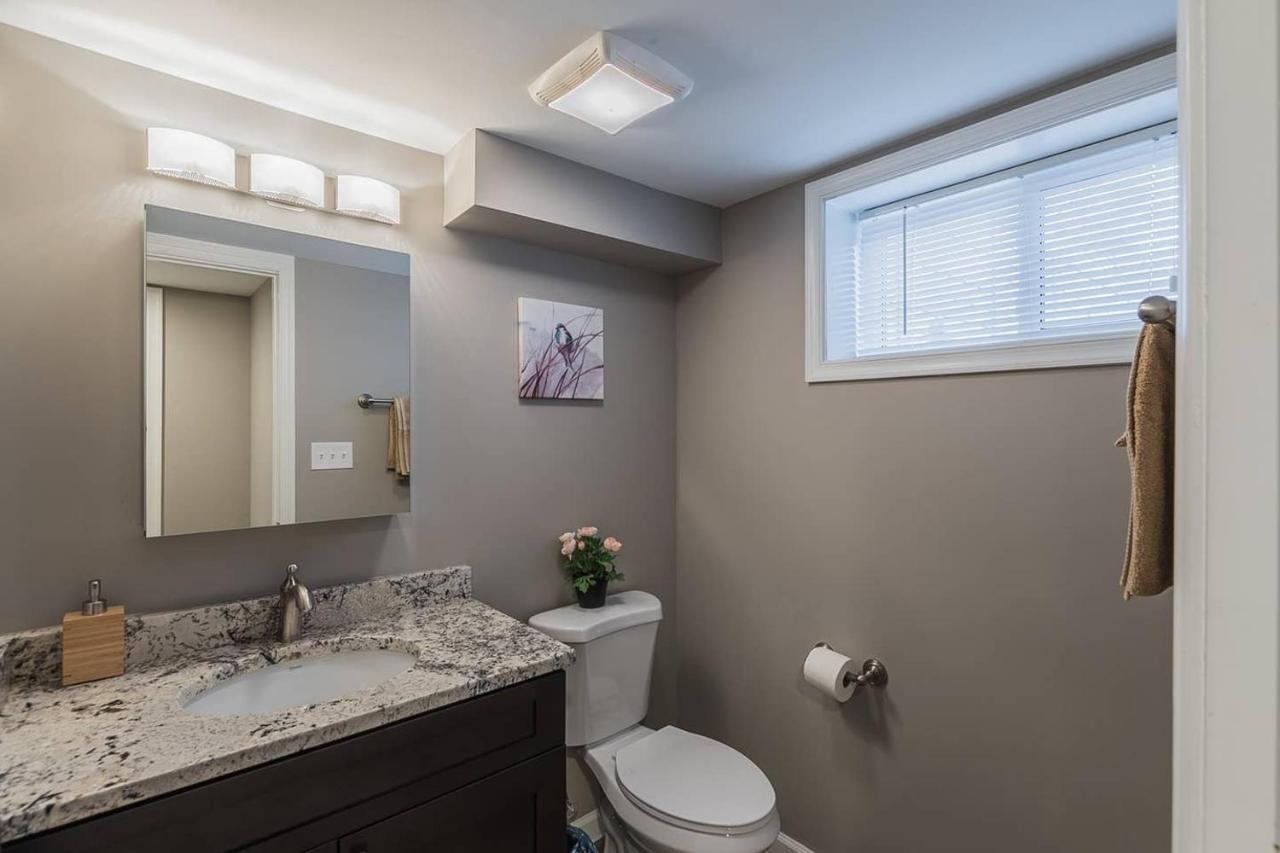 Beautiful 3Br 2Ba House With Cozy Backyard By Cozysuites Alexandria Esterno foto