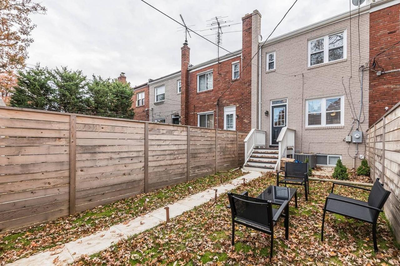 Beautiful 3Br 2Ba House With Cozy Backyard By Cozysuites Alexandria Esterno foto