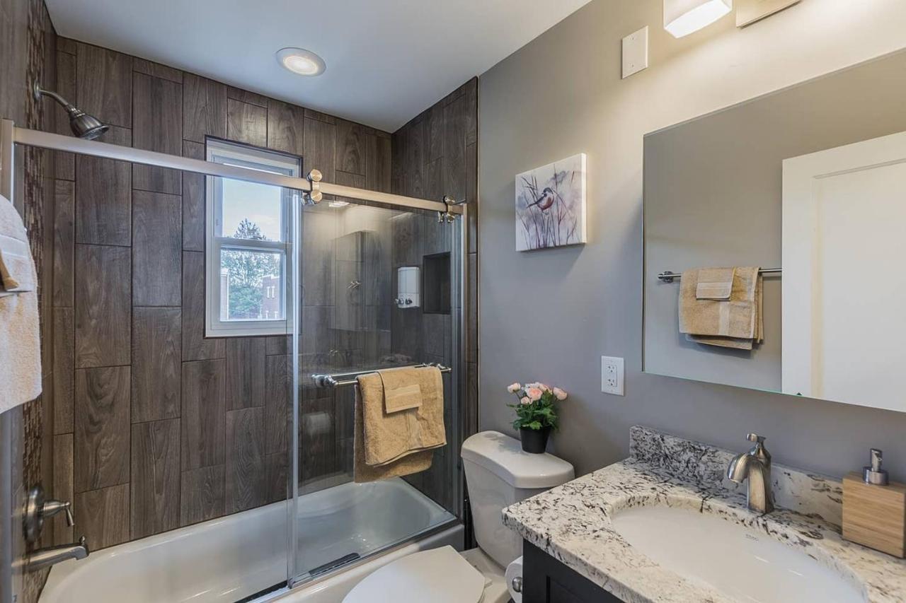 Beautiful 3Br 2Ba House With Cozy Backyard By Cozysuites Alexandria Esterno foto
